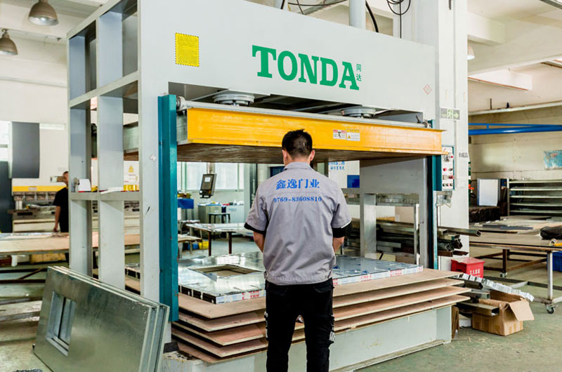 Xinyi Door Making Production